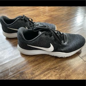 Nike Flex Experience Running Shoe | Women- Size 7